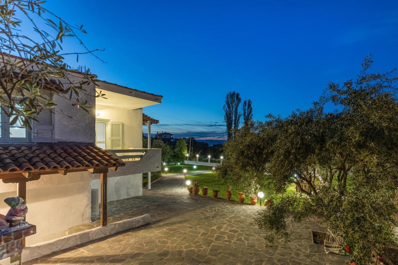 M&M Villa Vourvourou Buitenkant foto